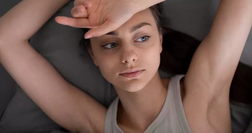 Jak rozpoznać objawy uczulenia na antyperspirant?